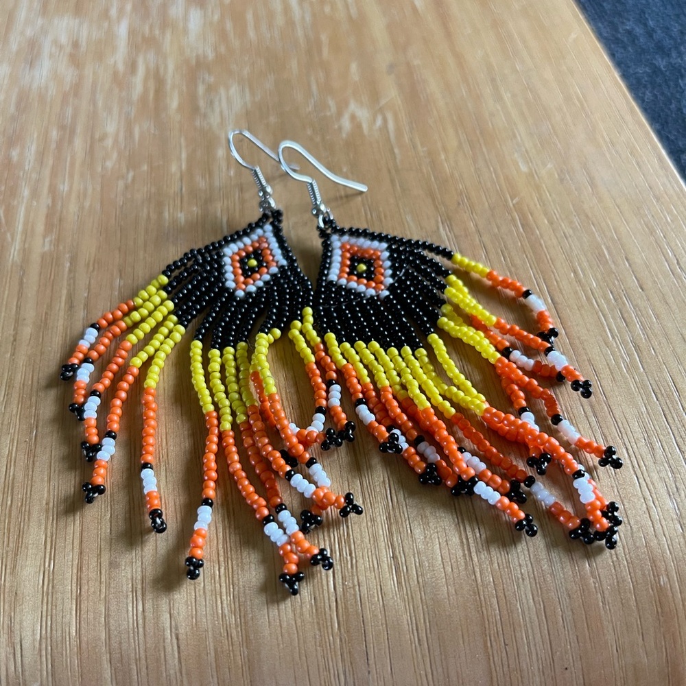NEW Beaded earrings